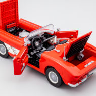 LEGO ICONS 10321 corvette 12