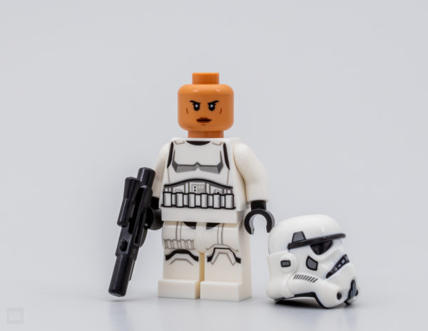 Lego Starwars magazin septembar 2023 stormtrooper 2