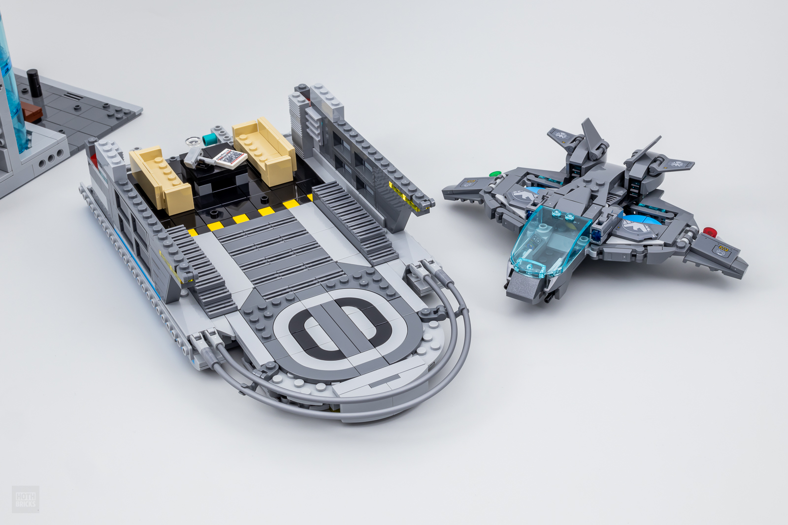 ▻ Review: LEGO Marvel 76269 Avengers Tower - HOTH BRICKS