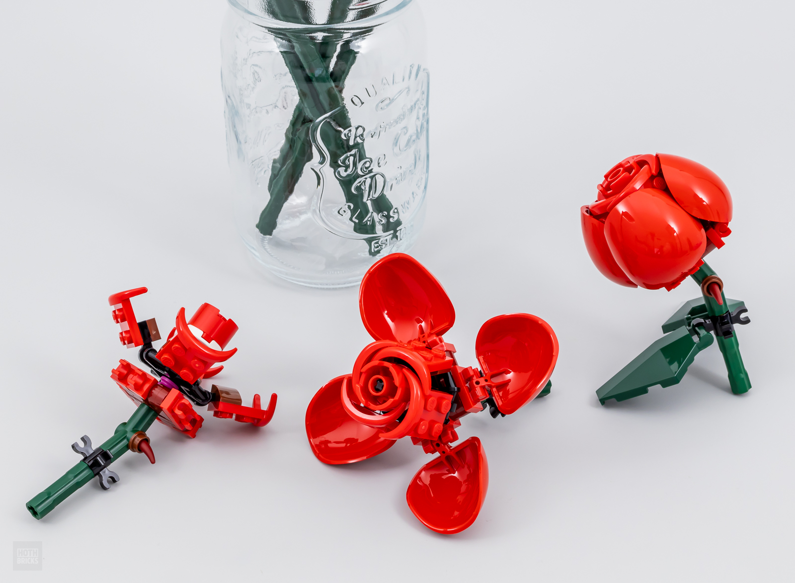 LEGO Icons 10328 Bouquet di rose - Il Giocartolaio