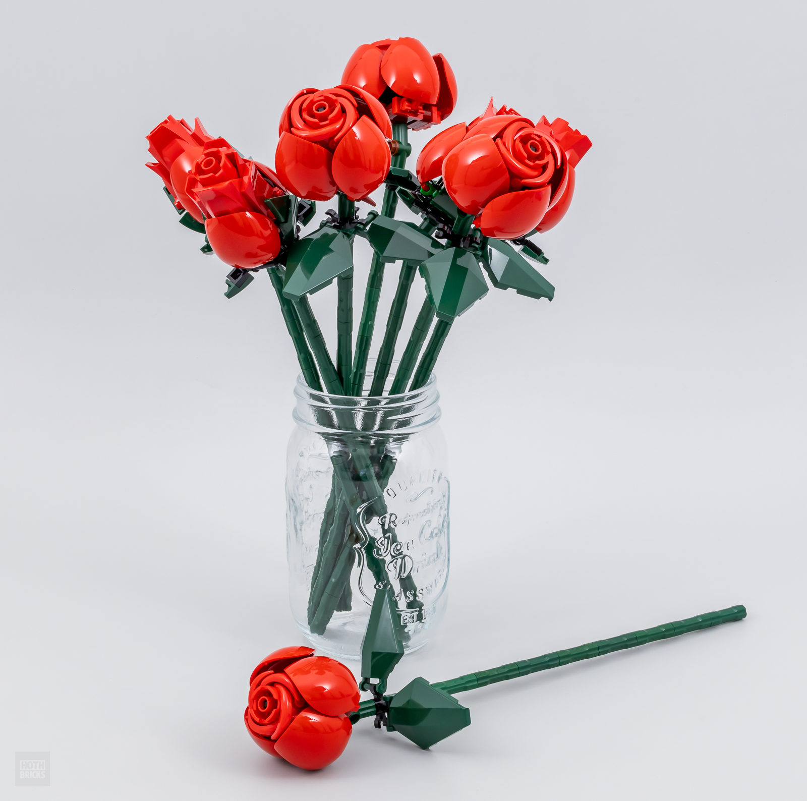 The perfect gift for you S/O! LEGO Icons Bouquet of Roses coming Jan 1