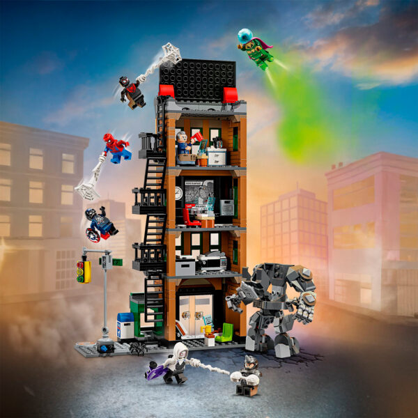 76342 lego marvel spider man vs mysterio the daily bugle 6