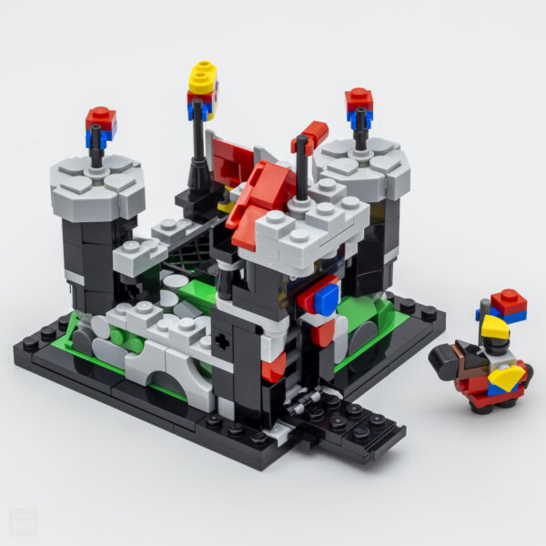 40775 lego mini knights castle gwp insiders 2025 review 2