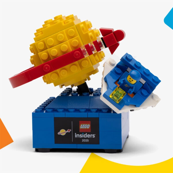 5009806 lego insiders retro space explorer reward 2025