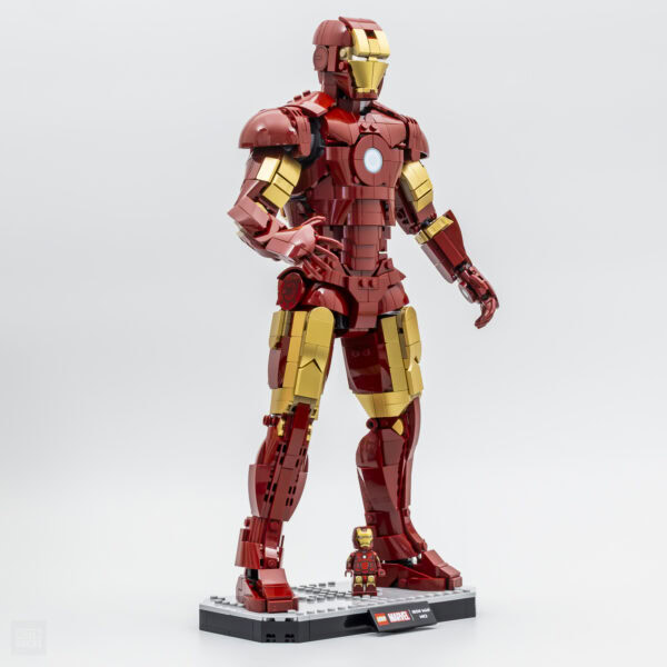 76344 lego marvel iron man mark 3 collector edition review 19