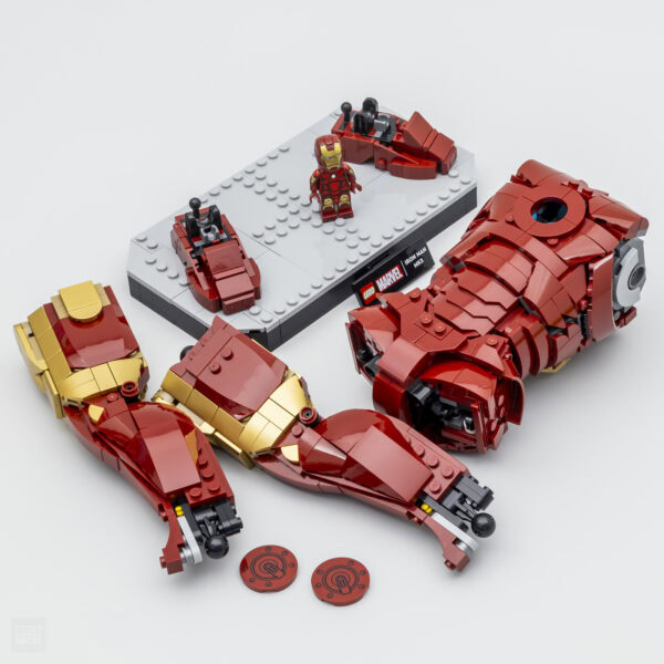 Miniature LEGO Iron Man avec pièces détachées.