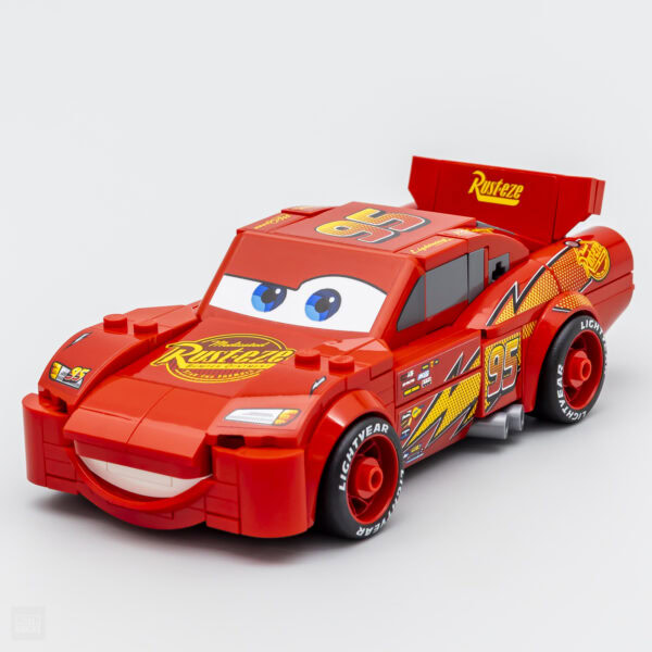 77255 lego speed champions disney pixar cars lightning mcqueen review 1