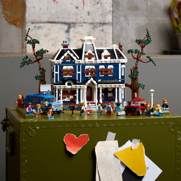 11370 lego icons stranger things creel house 1
