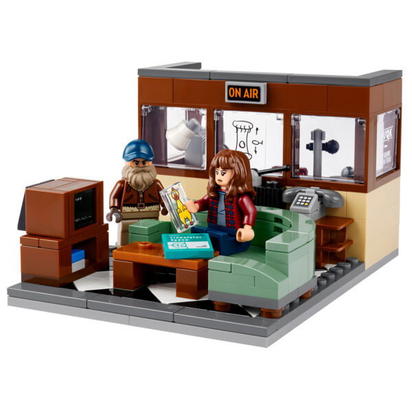 408791 lego stranger things wsqk radio station gwp 11372 1