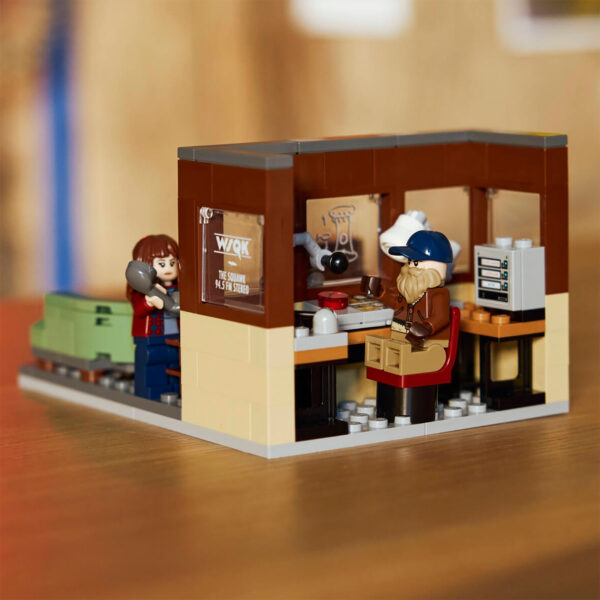 408791 lego stranger things wsqk radio station gwp 11372 5